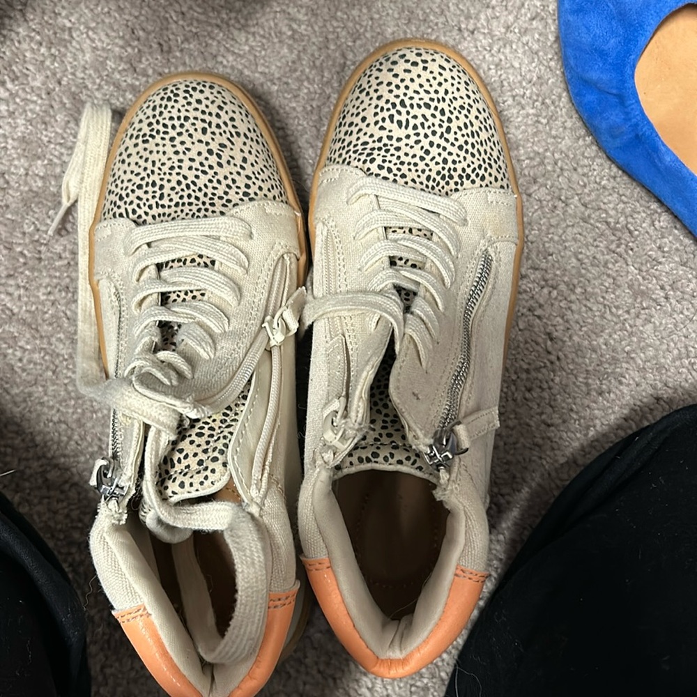 High top tennis shoes